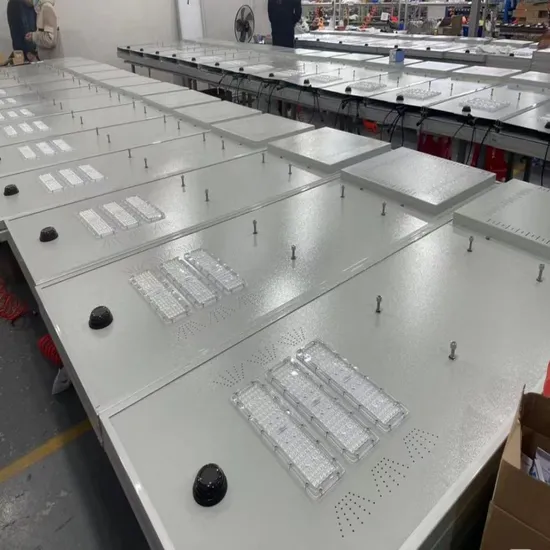 Hot Galvanized Steel Metal LED Outdoor Solar Street Light 